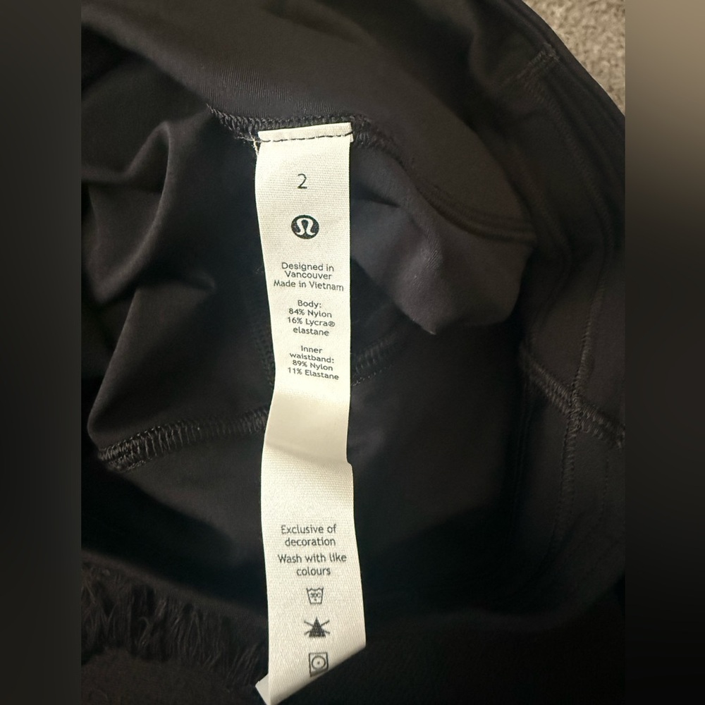 Lululemon Athleta Black High-Waist Track Pants Size 2 - Picture 4 of 4